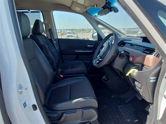 Honda Freed+